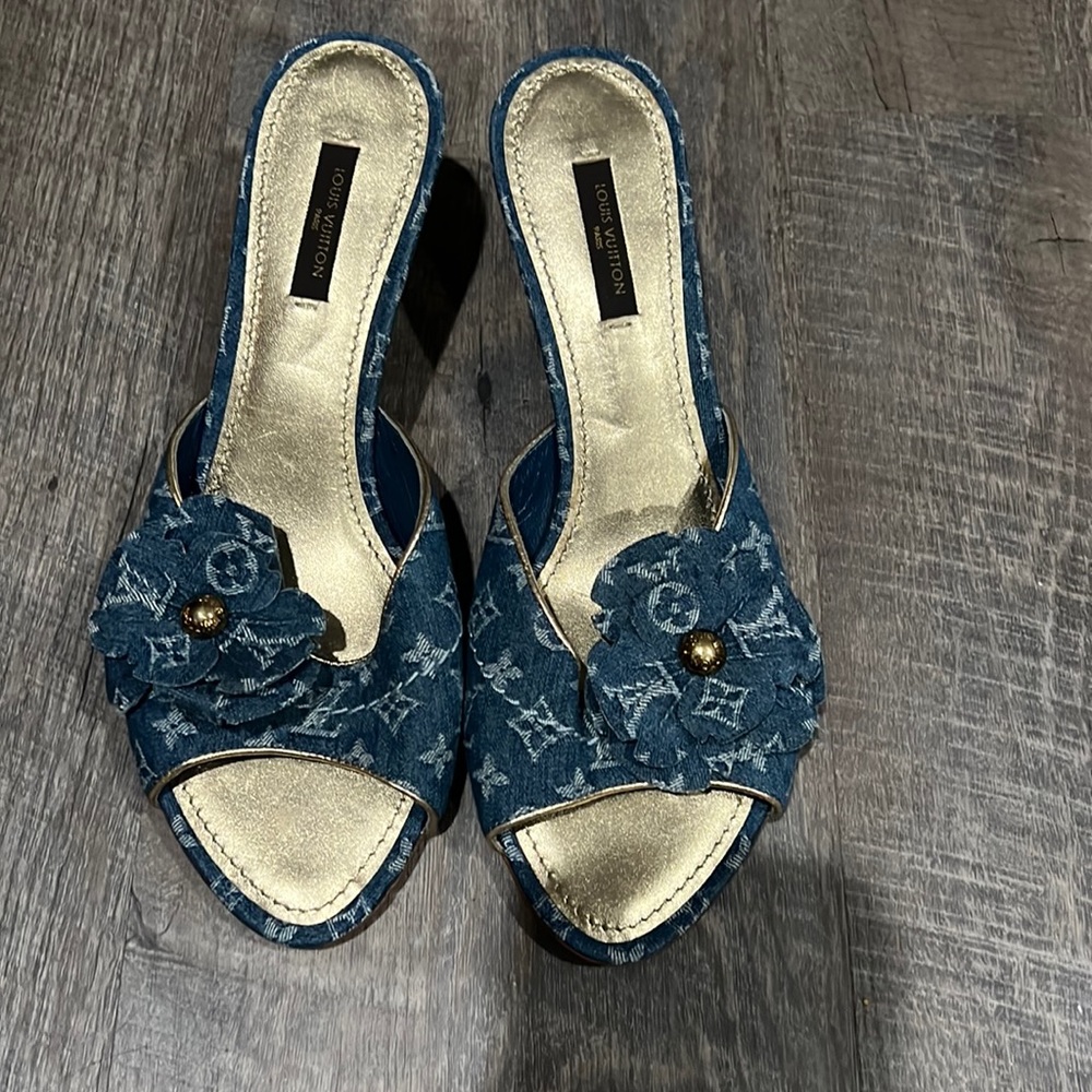 LV Flower Kitten Heels👠
